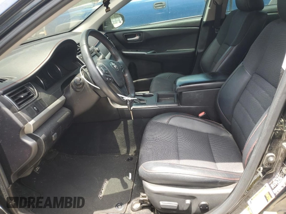 2017 Toyota Camry XLE z VIN 4T1BF1FK0HU402901, wystawiony jako Copart lot #58214405 z przebiegiem 85 148 mil mil oraz Szkoda całkowita • Salvage title. Historia ofert i sprzedaży dostępna na DreamBid. Obrazek 7.