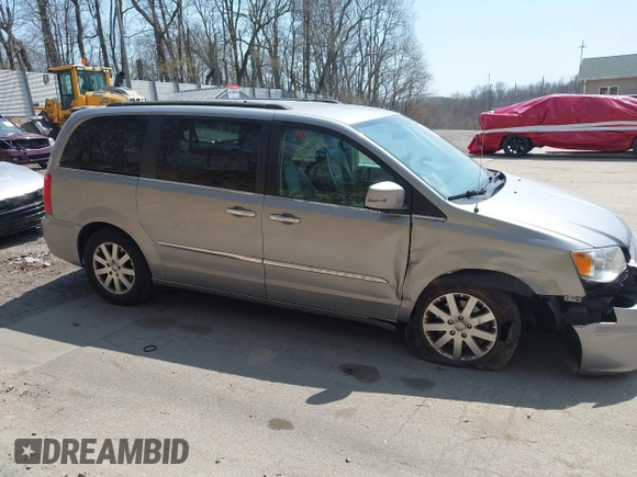 2016 Chrysler Town & Country Touring with VIN 2C4RC1BGXGR149949, listed as a IAAI auction lot 42074695 with 52,644 mi miles. Bid and sale history available at carsss.com. Image 14.