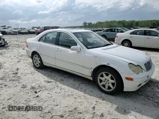 2001 Mercedes-Benz C 230/260/280/320 z VIN WDBRF61J51F078805, wystawiony jako Copart lot #51609285 z przebiegiem 223 663 mil mil oraz Szkoda całkowita • Salvage title. Historia ofert i sprzedaży dostępna na DreamBid. Obrazek 10.