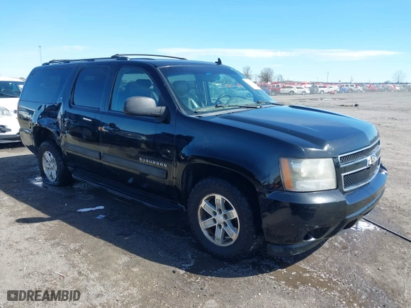 2010 Chevrolet Suburban LT with VIN 1GNUKJE35AR147956, listed as a IAAI auction lot 41722353 with 277,153 mi miles. Bid and sale history available at carsss.com. Image 1.