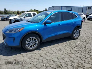 2020 Ford Escape SE z VIN 1FMCU0G6XLUB06394, wystawiony jako Copart lot #60331935 z przebiegiem 16 135 mil mil oraz Szkoda całkowita • Salvage title. Historia ofert i sprzedaży dostępna na DreamBid. Obrazek 1.