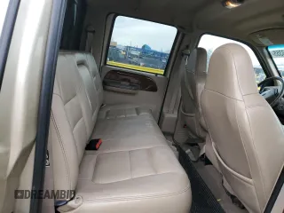 2001 Ford F-350 XL z VIN 1FTSW31F71EB04906, wystawiony jako Copart lot #42333355 z przebiegiem 210 796 mil mil oraz Czysty tytuł • Clean title. Historia ofert i sprzedaży dostępna na DreamBid. Obrazek 10.