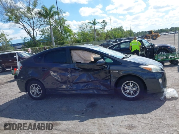 2011 Toyota Prius I with VIN JTDKN3DUXB1404431, listed as a IAAI auction lot 42045275 with 101,293 mi miles. Bid and sale history available at carsss.com. Image 13.