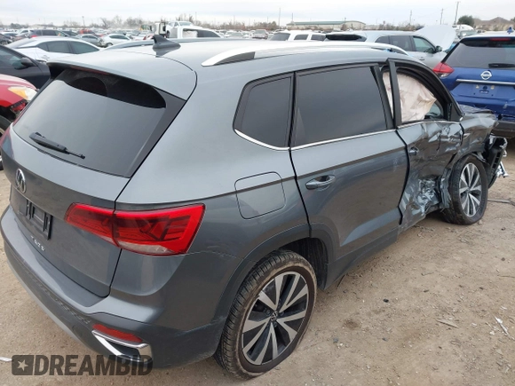 2022 Volkswagen Taos SE с VIN 3VVSX7B21NM021957, выставлен на аукционе IAAI как лот 41630024 с пробегом 44 113 миль миль и . История ставок и продаж доступна на DreamBid. Изображение 4.