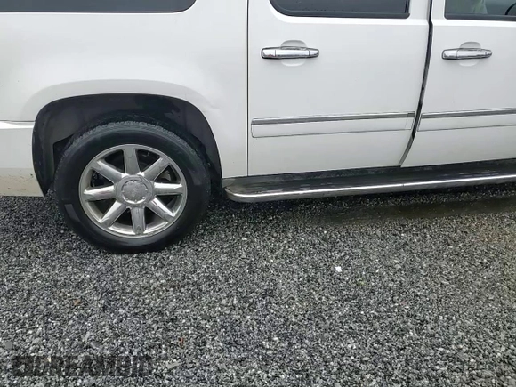 2012 GMC Yukon XL Denali with VIN 1GKS1MEF0CR243497, listed as a Copart auction lot 41655475 with 201,270 mi miles and Salvage Title. Bid and sale history available at carsss.com. Image 13.