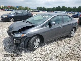 2013 Honda Civic LX z VIN 2HGFB2F50DH593901, wystawiony jako Copart lot #58580005 z przebiegiem 116 043 mil mil oraz Szkoda całkowita • Salvage title. Historia ofert i sprzedaży dostępna na DreamBid. Obrazek 1.