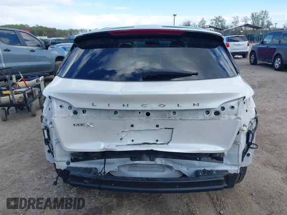 2016 Lincoln MKX Select with VIN 2LMPJ6KR7GBL59266, listed as a IAAI auction lot 42044990 with 131,233 mi miles. Bid and sale history available at carsss.com. Image 17.