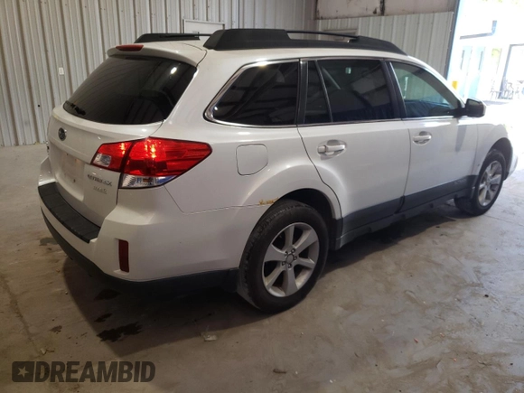 2013 Subaru Outback 2.5i Premium with VIN 4S4BRBCC8D3266866, listed as a Copart auction lot 62514984 with 181,825 mi miles and Clean Title. Bid and sale history available at carsss.com. Image 3.