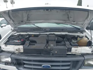 2005 Ford Econoline Cargo with VIN 1FTRE14W95HA47937, listed as a IAAI auction lot 41922991 with 175,138 mi miles. Bid and sale history available at carsss.com. Image 10.
