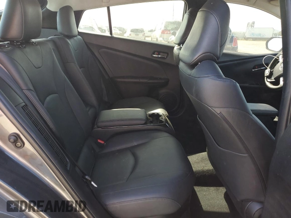 2017 Toyota Prius Plus z VIN JTDKARFP8H3049813, wystawiony jako Copart lot #54939645 z przebiegiem 132 604 mil mil oraz Szkoda całkowita • Salvage title. Historia ofert i sprzedaży dostępna na DreamBid. Obrazek 10.
