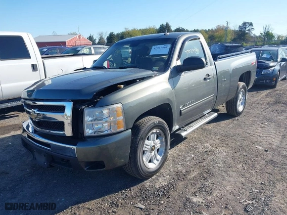 2011 Chevrolet Silverado 1500 LT with VIN 1GCNKSE09BF188909, listed as a IAAI auction lot 42027508 with 134,655 mi miles. Bid and sale history available at carsss.com. Image 2.