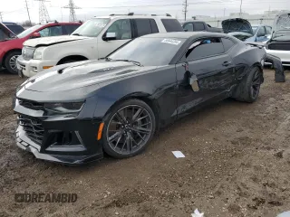 2021 Chevrolet Camaro ZL1 with VIN 1G1FK1R61M0100933, listed as a Copart auction lot 86644354 with 19,933 mi miles and Salvage Title. Bid and sale history available at carsss.com. Image 1.
