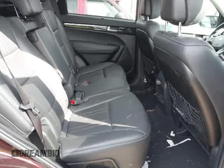 2014 Kia Sorento LX with VIN 5XYKTDA61EG475569, listed as a IAAI auction lot 41924158 with 58,724 mi miles and . Bid and sale history available at carsss.com. Image 8.