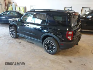 2021 Ford Bronco Sport Outer Banks z VIN 3FMCR9C60MRA80148, wystawiony jako IAAI lot #42284516 z przebiegiem 25 699 mil mil oraz . Historia ofert i sprzedaży dostępna na DreamBid. Obrazek 3.