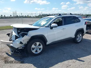 2021 Toyota RAV4 XLE with VIN 2T3W1RFV2MC102997, listed as a IAAI auction lot 41512340 with 47,238 mi miles. Bid and sale history available at carsss.com. Image 2.