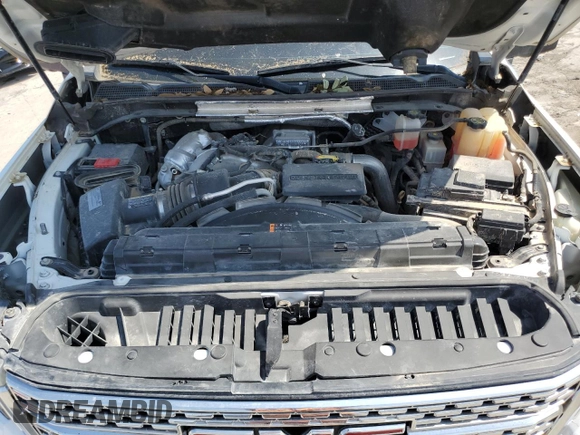 2020 GMC Sierra 2500HD Denali z VIN 1GT49REY1LF225393, wystawiony jako Copart lot #52556145 z przebiegiem Nie podano mil oraz Szkoda całkowita • Salvage title. Historia ofert i sprzedaży dostępna na DreamBid. Obrazek 12.