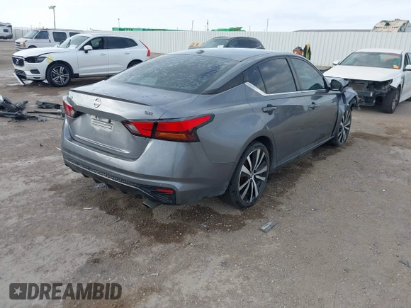 2020 Nissan Altima SR z VIN 1N4BL4CVXLN303542, wystawiony jako IAAI lot #41891000 z przebiegiem 119 696 mil mil oraz . Historia ofert i sprzedaży dostępna na DreamBid. Obrazek 4.