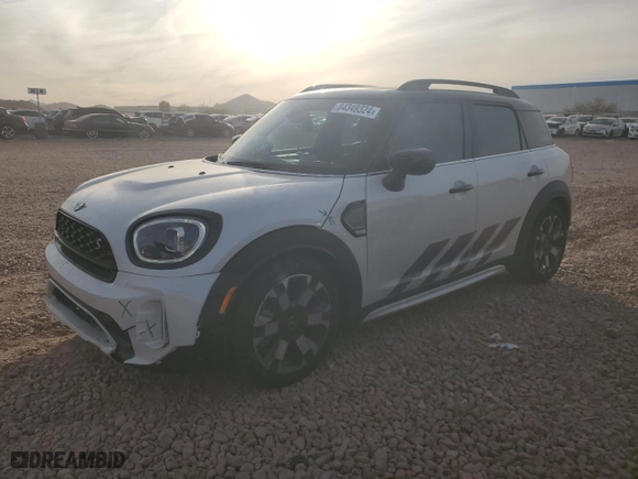 2023 MINI Countryman Cooper S with VIN WMZ53BR07P3R00916, listed as a Copart auction lot 84349324 with 27,832 mi miles and Salvage Title. Bid and sale history available at carsss.com. Image 1.