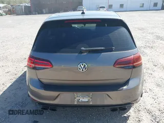 2017 Volkswagen Golf z VIN WVWVF7AU5HW015469, wystawiony jako IAAI lot #42033688 z przebiegiem 95 158 mil mil oraz . Historia ofert i sprzedaży dostępna na DreamBid. Obrazek 16.