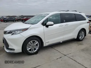 2021 Toyota Sienna Limited with VIN 5TDZRKEC9MS043492, listed as a Copart auction lot 42802965 with 85,190 mi miles and Salvage Title. Bid and sale history available at carsss.com. Image 1.