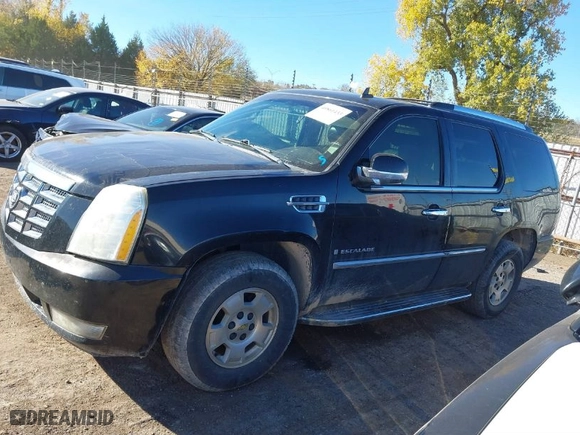 2008 Cadillac Escalade with VIN 1GYFK63818R232391, listed as a IAAI auction lot 40861433 with 212,745 mi miles. Bid and sale history available at carsss.com. Image 14.