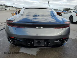 2017 Aston Martin DB11 z VIN SCFRMFAV2HGL00765, wystawiony jako Copart lot #79288034 z przebiegiem Nie podano mil oraz Nie do naprawy. Historia ofert i sprzedaży dostępna na DreamBid. Obrazek 6.