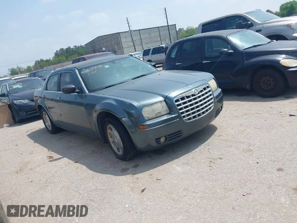 2006 Chrysler 300 Touring with VIN 2C3KA53G16H151319, listed as a IAAI auction lot 41917412 with 245,741 mi miles. Bid and sale history available at carsss.com. Image 1.