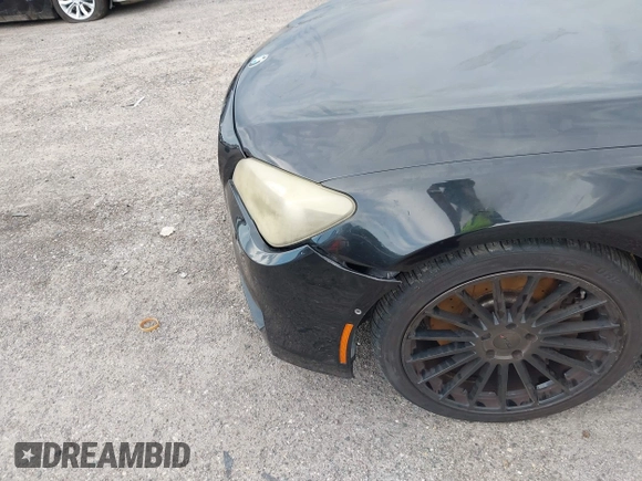 2011 BMW 7 Series 750Li с VIN WBAKB8C55BC852304, выставлен на аукционе IAAI как лот 42548356 с пробегом 166 529 миль миль и . История ставок и продаж доступна на DreamBid. Изображение 15.