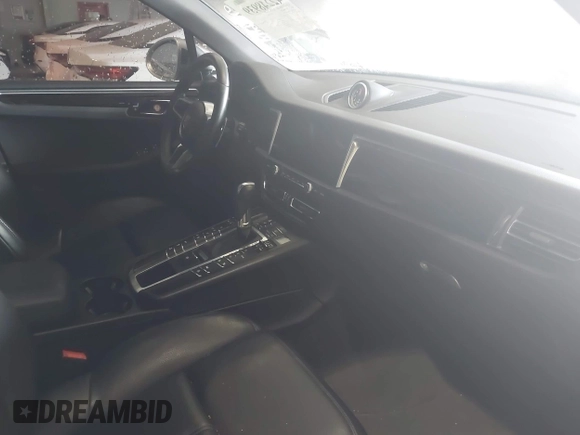 2021 Porsche Macan with VIN WP1AA2A51MLB11926, listed as a IAAI auction lot 42248939 with 72,676 mi miles and . Bid and sale history available at DreamBid. Image 5.