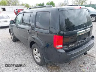 2011 Honda Pilot EX-L with VIN 5FNYF4H59BB039862, listed as a IAAI auction lot 42048218 with 174,102 mi miles and . Bid and sale history available at carsss.com. Image 3.