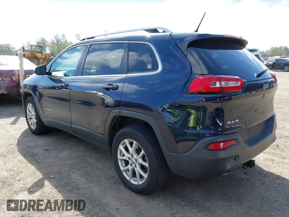 2015 Jeep Cherokee Latitude with VIN 1C4PJMCB0FW702535, listed as a IAAI auction lot 42149898 with 125,938 mi miles and . Bid and sale history available at carsss.com. Image 3.