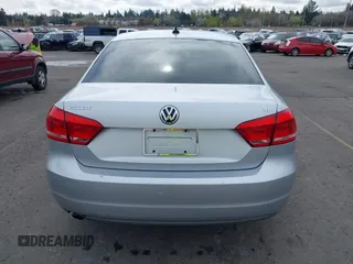 2012 Volkswagen Passat SE with VIN 1VWBP7A36CC005354, listed as a IAAI auction lot 41926270 with 155,493 mi miles. Bid and sale history available at carsss.com. Image 16.