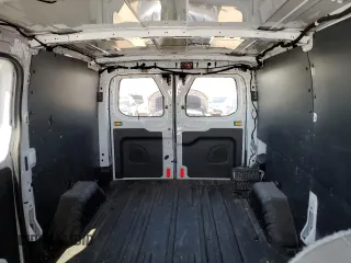 2015 Ford Transit Cargo z VIN 1FTNE1ZM4FKA87207, wystawiony jako Copart lot #58417895 z przebiegiem 184 537 mil mil oraz Nie do naprawy • Non repairable. Historia ofert i sprzedaży dostępna na DreamBid. Obrazek 10.
