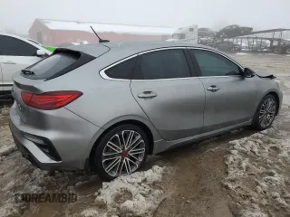 2020 Kia Forte GT with VIN KNAF45A71L5060316, listed as a Copart auction lot 83472884 with 170,871 mi miles and Salvage Title. Bid and sale history available at carsss.com. Image 3.