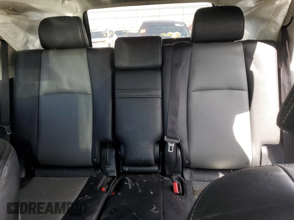 2019 Toyota 4Runner SR5 z VIN JTEBU5JRXK5693278, wystawiony jako Copart lot #54084045 z przebiegiem 73 622 mil mil oraz Szkoda całkowita • Salvage title. Historia ofert i sprzedaży dostępna na DreamBid. Obrazek 10.