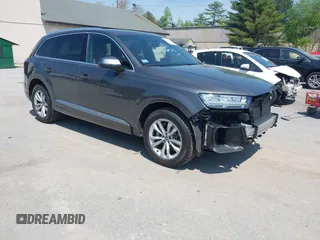 2018 Audi Q7 Premium Plus z VIN WA1LAAF70JD033878, wystawiony jako IAAI lot #42203820 z przebiegiem 95 095 mil mil oraz . Historia ofert i sprzedaży dostępna na DreamBid. Obrazek 1.
