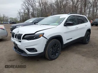 2023 Jeep Cherokee Altitude Lux with VIN 1C4PJMMB0PD115392, listed as a IAAI auction lot 41938936 with 40,205 mi miles. Bid and sale history available at carsss.com. Image 17.
