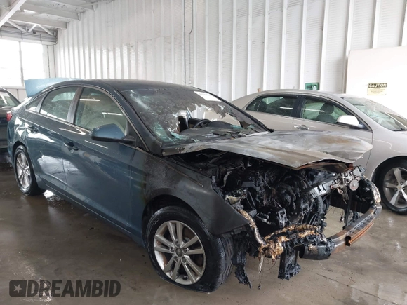 2016 Hyundai Sonata SE z VIN 5NPE24AF9GH355465, wystawiony jako IAAI lot #42247539 z przebiegiem Nie podano mil oraz . Historia ofert i sprzedaży dostępna na DreamBid. Obrazek 1.