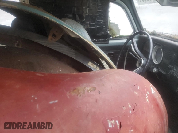 1971 Volkswagen Beetle with VIN 1112887665, listed as a Copart auction lot 84753094 with Not Provided miles and Clean Title. Bid and sale history available at DreamBid. Image 8.