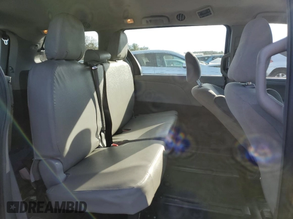 2018 Toyota Sienna L with VIN 5TDZZ3DC9JS910733, listed as a Copart auction lot 87875975 with 113,125 mi miles and Clean Title. Bid and sale history available at DreamBid. Image 11.