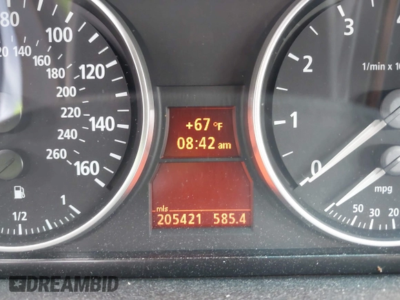 2006 BMW 3 Series 325i with VIN WBAVB135X6KX33048, listed as a IAAI auction lot 42415615 with 205,421 mi miles and . Bid and sale history available at DreamBid. Image 7.