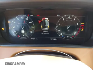 2018 Land Rover Range Rover Velar R-Dynamic SE z VIN SALYL2RV3JA743812, wystawiony jako IAAI lot #40842422 z przebiegiem 35 208 mil mil oraz . Historia ofert i sprzedaży dostępna na DreamBid. Obrazek 7.
