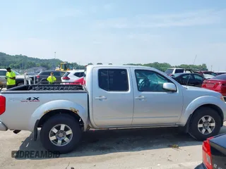 2011 Nissan Frontier Pro-4X с VIN 1N6AD0EV0BC415542, выставлен на аукционе IAAI как лот 42455036 с пробегом 153 099 миль миль и . История ставок и продаж доступна на DreamBid. Изображение 13.