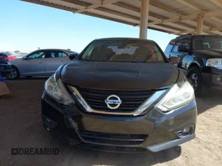 2017 Nissan Altima SV with VIN 1N4AL3AP2HC486044, listed as a IAAI auction lot 42029663 with 137,854 mi miles and . Bid and sale history available at carsss.com. Image 12.