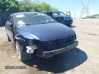 2016 Volkswagen CC Trend с VIN WVWBP7AN1GE502780, выставлен на аукционе IAAI как лот 42157860 с пробегом 124 052 миль миль и . История ставок и продаж доступна на DreamBid. Изображение 6.