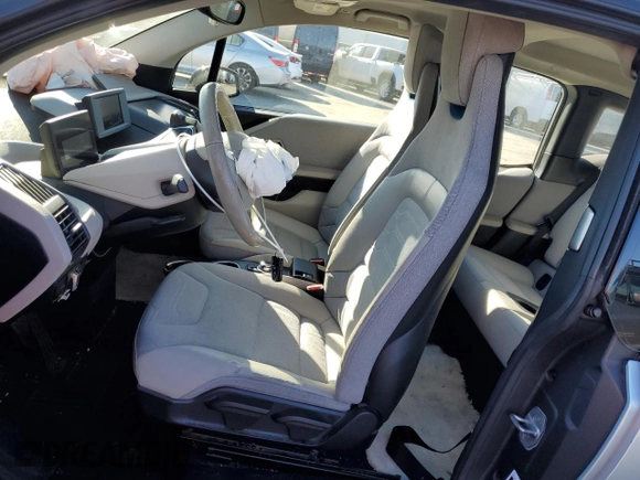 2015 BMW i3 z VIN WBY1Z4C59FV504646, wystawiony jako Copart lot #41895035 z przebiegiem 57 946 mil mil oraz Czysty tytuł • Clean title. Historia ofert i sprzedaży dostępna na DreamBid. Obrazek 7.