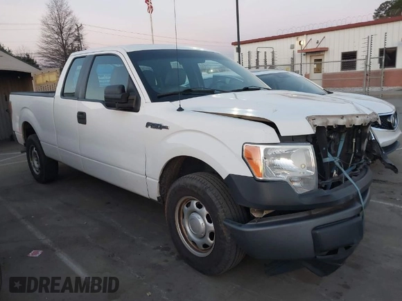 2013 Ford F-150 XL with VIN 1FTFX1CF0DKF21158, listed as a IAAI auction lot 41830271 with 311,990 mi miles and . Bid and sale history available at DreamBid. Image 1.