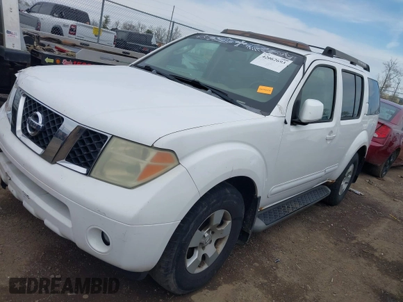 2007 Nissan Pathfinder SE with VIN 5N1AR18W97C640012, listed as a IAAI auction lot 42062693 with 298,370 mi miles. Bid and sale history available at carsss.com. Image 17.