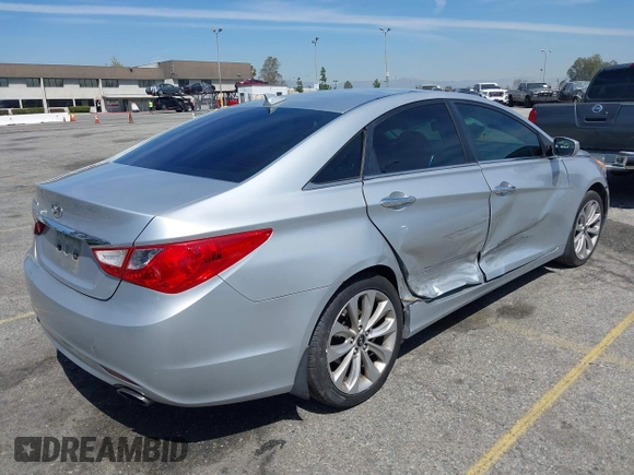 2013 Hyundai Sonata Limited with VIN 5NPEC4AC8DH668294, listed as a IAAI auction lot 41884592 with 137,709 mi miles and . Bid and sale history available at DreamBid. Image 4.