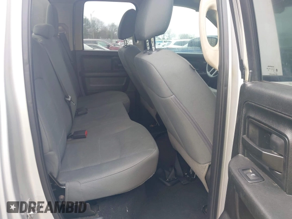 2018 Ram 1500 Tradesman z VIN 1C6RR7FT7JS204931, wystawiony jako IAAI lot #41520204 z przebiegiem 157 398 mil mil oraz . Historia ofert i sprzedaży dostępna na DreamBid. Obrazek 8.